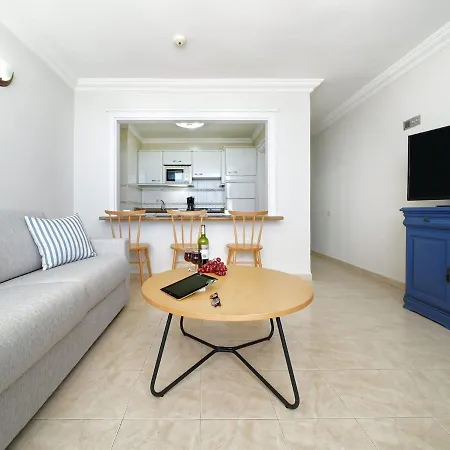 With Direct Access In Playa Puerto Del Carmen דירה *